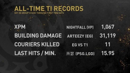 极摩客 M5 Ultra 迷你主机正式上市 仅售1499元